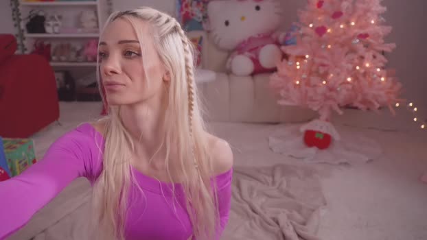 bunnydollstella Female Chaturbate 08-12-2024