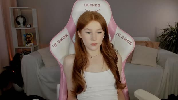 leahsthetics Female Chaturbate 08-12-2024