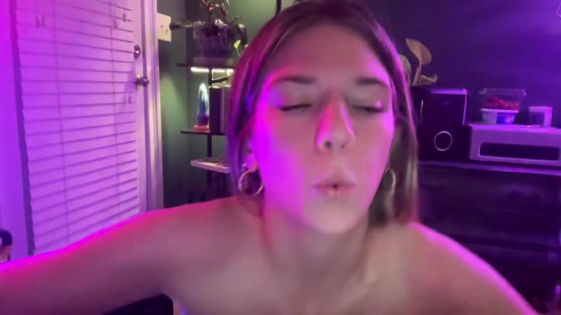 oliviahansleyy Female Chaturbate 10-12-2024