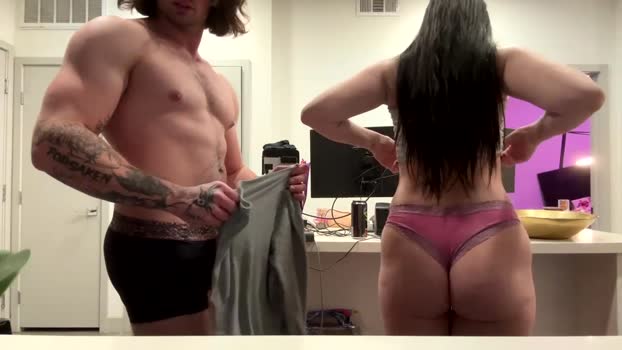 alexilottt Couple Chaturbate 10-12-2024
