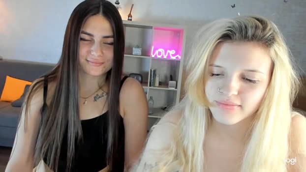 caressyourself Female Chaturbate 13-12-2024