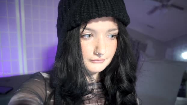 finleyfae Female Chaturbate 13-12-2024
