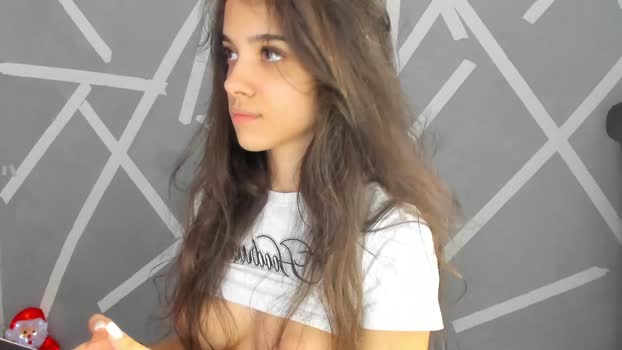 babyaylin Female Chaturbate 17-12-2024