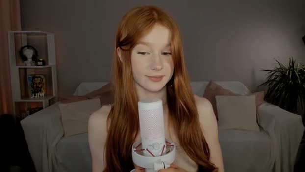 leahsthetics Female Chaturbate 23-12-2024