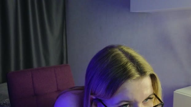 blondy_glamor Female Chaturbate 25-12-2024