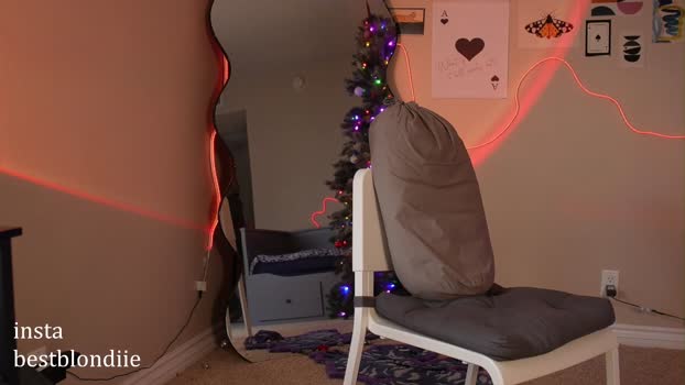 bestblondiiecb Female Chaturbate 26-12-2024