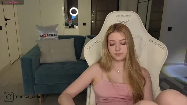 kittyloffe Female Chaturbate 27-12-2024