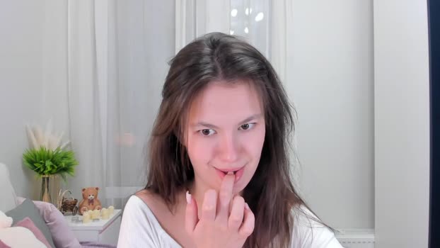 lucky_peach Female Chaturbate 26-12-2024