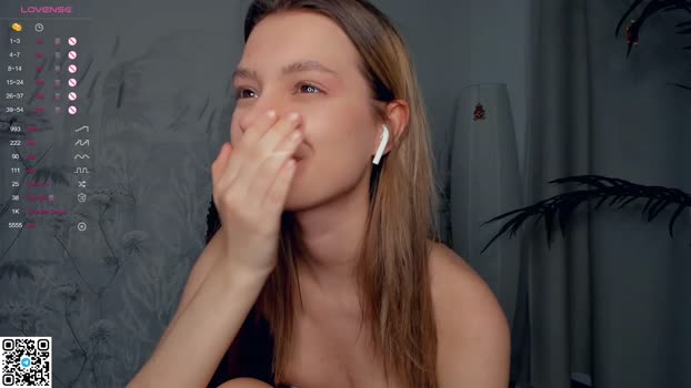vibes_of_joy Female Chaturbate 26-12-2024
