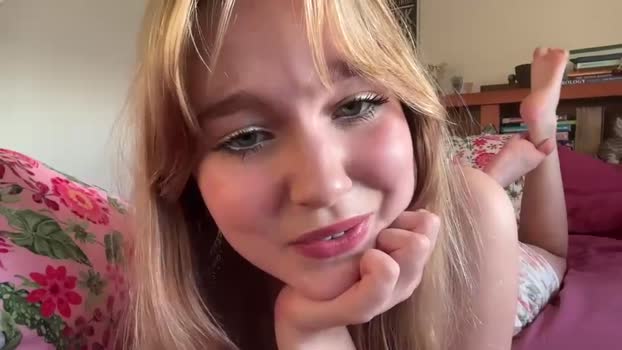 kittengirlxo Female Chaturbate 27-12-2024