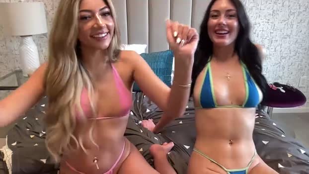 leah_luxxh Female Chaturbate 27-12-2024