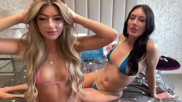 leah_luxxh Female Chaturbate 27-12-2024