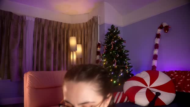 littlee33 Female Chaturbate 27-12-2024