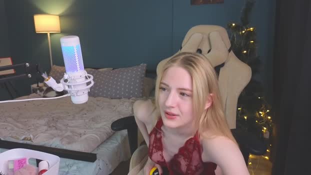 benty_bunny Female Chaturbate 28-12-2024