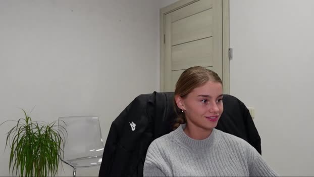 abby_laker Female Chaturbate 29-12-2024