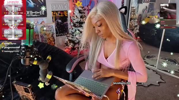 niviawolfe Female Chaturbate 30-12-2024