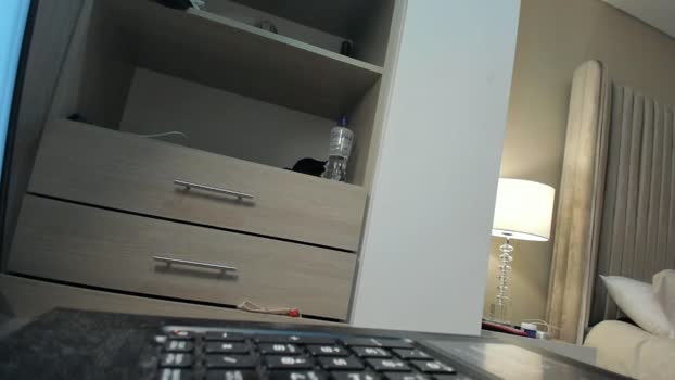 lindabluee Female Chaturbate 31-12-2024