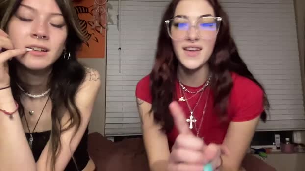 gwenpeck Female Chaturbate 01-01-2025