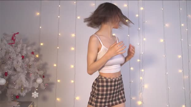 happynewdear Female Chaturbate 01-01-2025