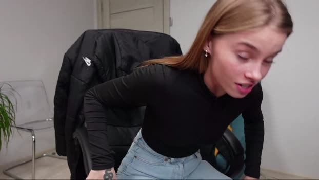 abby_laker Female Chaturbate 04-01-2025