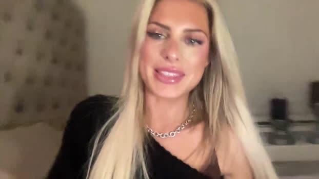 averylondonxx Female Chaturbate 04-01-2025