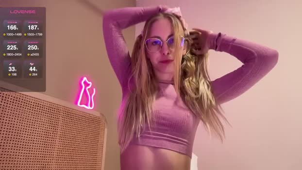girl_i_am Female Chaturbate 04-01-2025