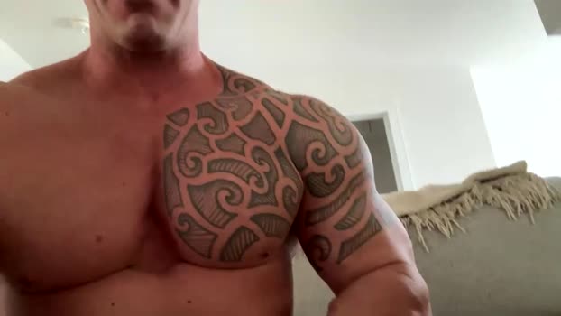 eroticmuscle777