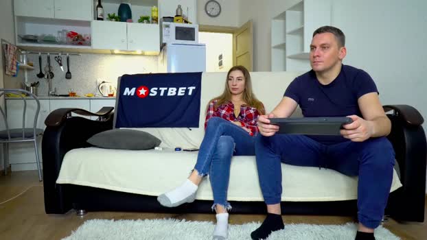 littlesweettifany Couple Chaturbate 13-01-2025