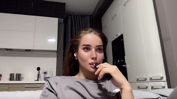 tqla Female Chaturbate 14-01-2025