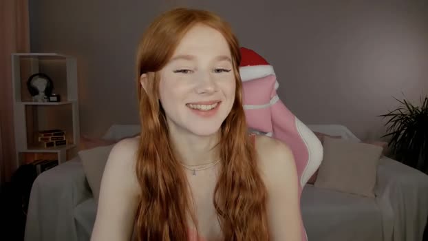 leahsthetics Female Chaturbate 15-01-2025
