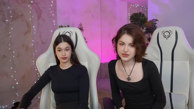 bright_diamonds_054 Couple Chaturbate 15-01-2025