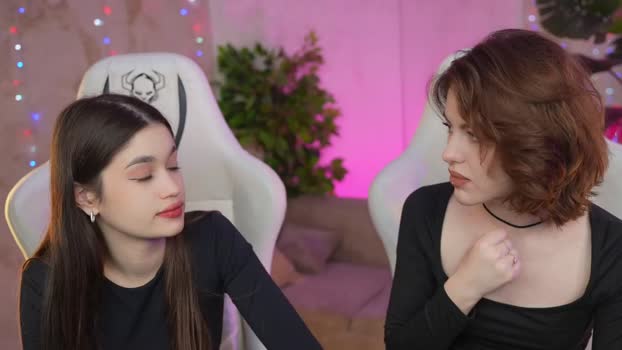 bright_diamonds_054 Couple Chaturbate 15-01-2025