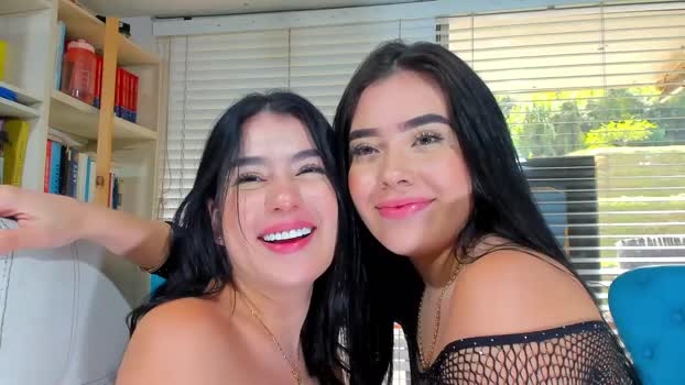 cuteanddesesperate Couple Chaturbate 15-01-2025