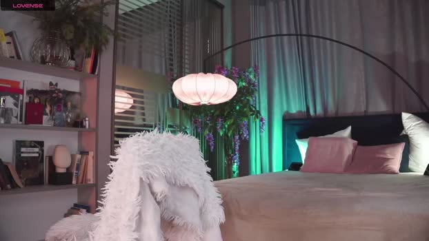 _icecrystal Female Chaturbate 16-01-2025