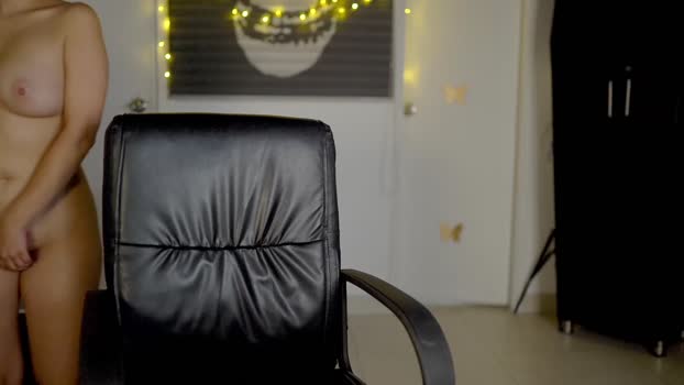 kellytesh Female Chaturbate 17-01-2025