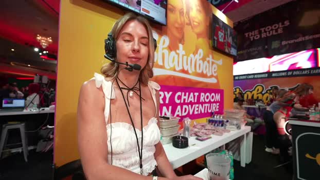 blondefoxsilverfox Couple Chaturbate 18-01-2025