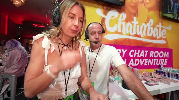 blondefoxsilverfox Couple Chaturbate 18-01-2025