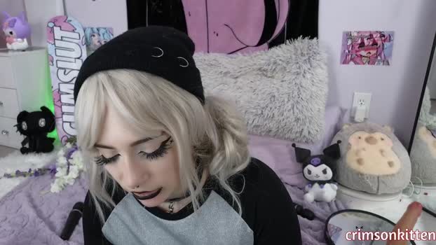 crimsonkitten Female Chaturbate 19-01-2025