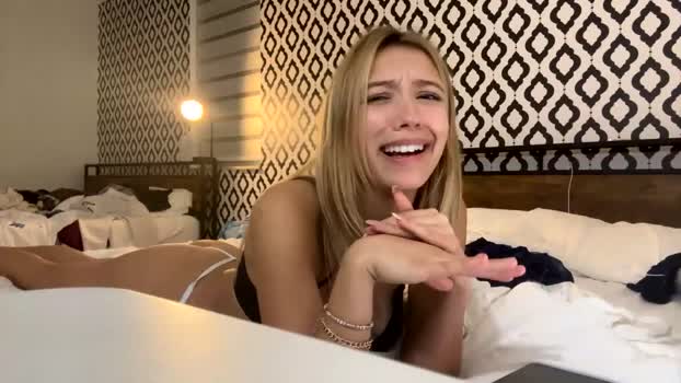 paigesylviaa Female Chaturbate 19-01-2025