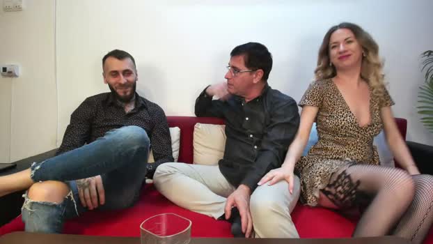 julyaandraul Couple Chaturbate 25-01-2025