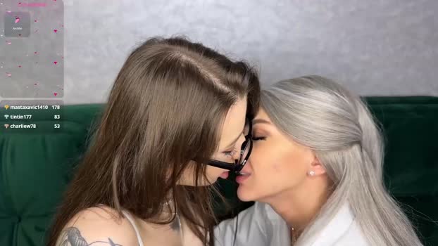 anna13121312 Couple Chaturbate 28-01-2025