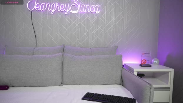 jeangreybianca Female Chaturbate 28-01-2025