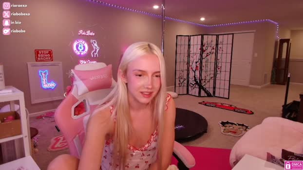 riababe Female Chaturbate 30-01-2025