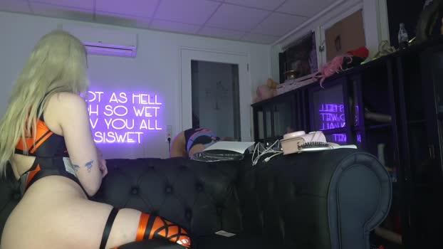siswet19 Female Chaturbate 02-02-2025
