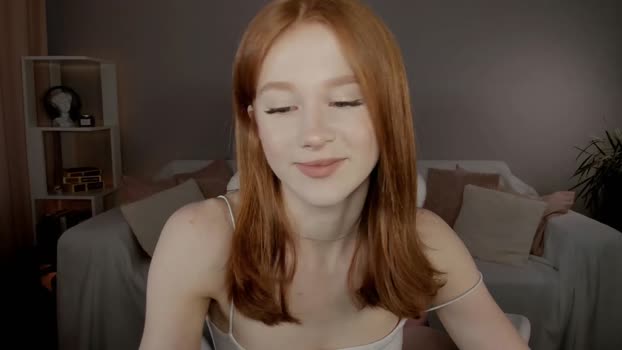 leahsthetics Female Chaturbate 04-02-2025