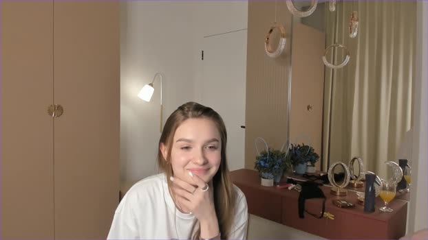 loradutt Female Chaturbate 08-02-2025