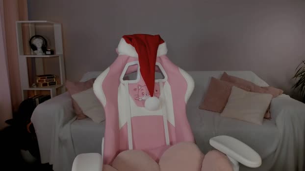 leahsthetics Female Chaturbate 08-02-2025