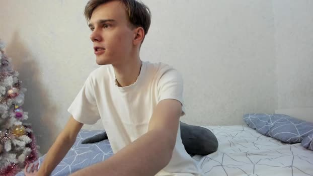 yueslang Couple Chaturbate 17-02-2025