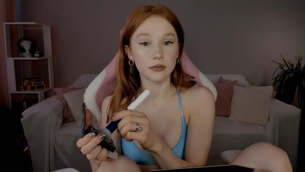 leahsthetics Female Chaturbate 19-02-2025