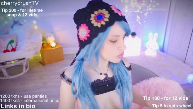 cherrycrush Female Chaturbate 19-02-2025